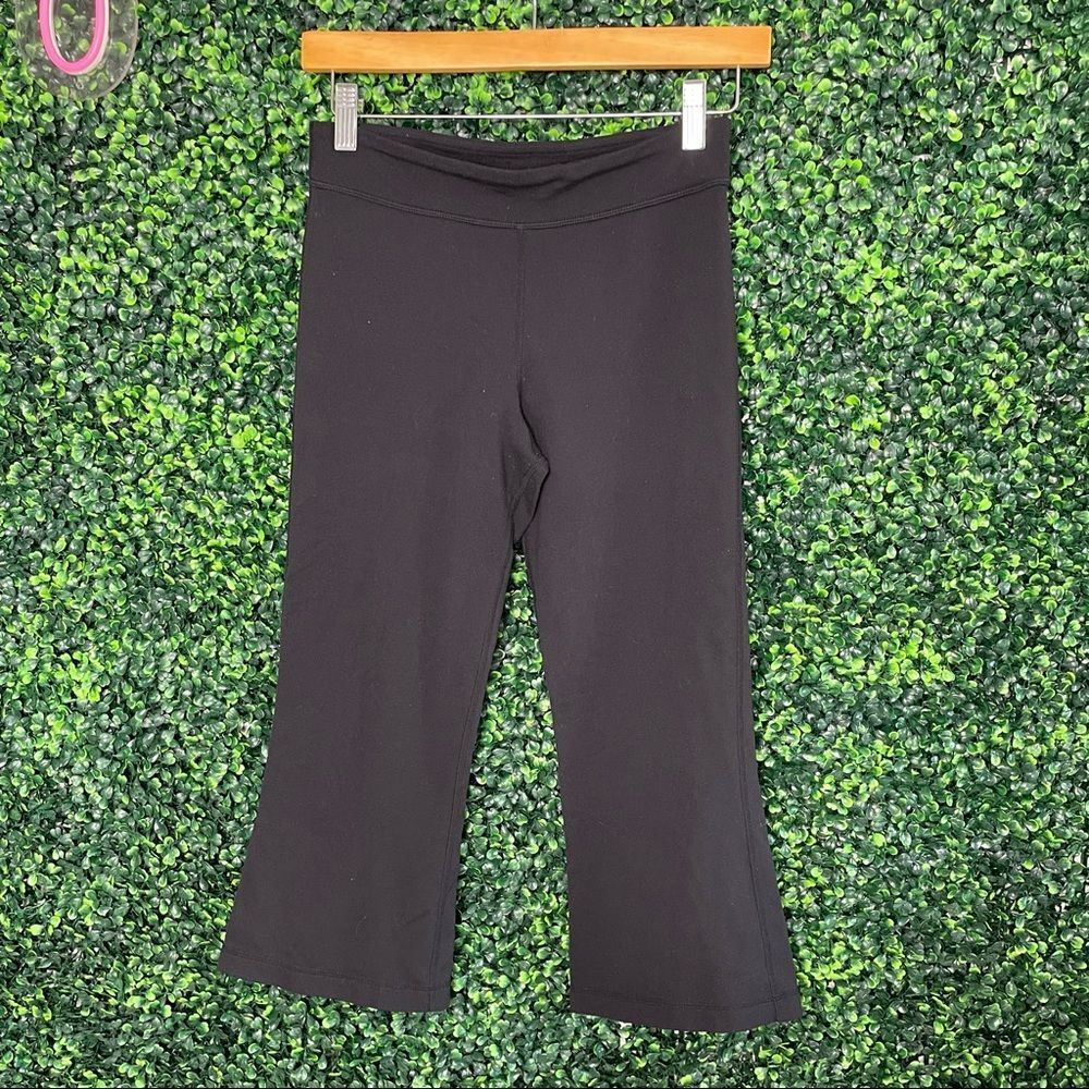 Lululemon Black Dance Yoga Capris Sz 4
